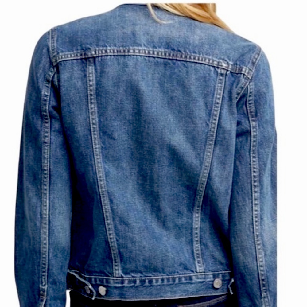 Gap | Classic Cotton Button Down Medium Wash Deni… - image 2